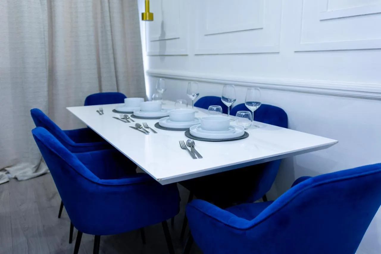 Elegant 3 Bed House In The Heart Of London Apartment