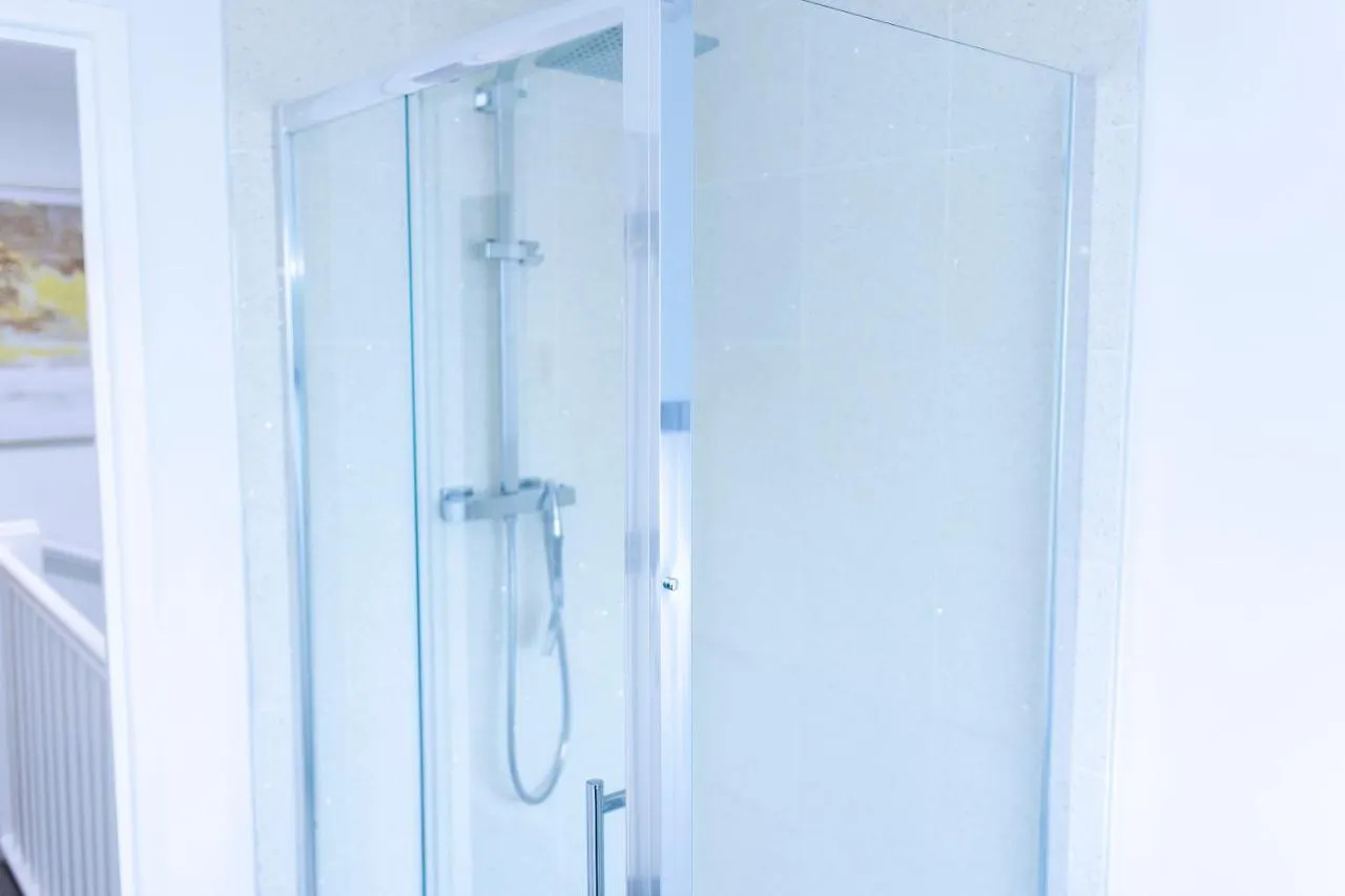 Elegant 3 Bed House In The Heart Of London Apartment 0*,  United Kingdom